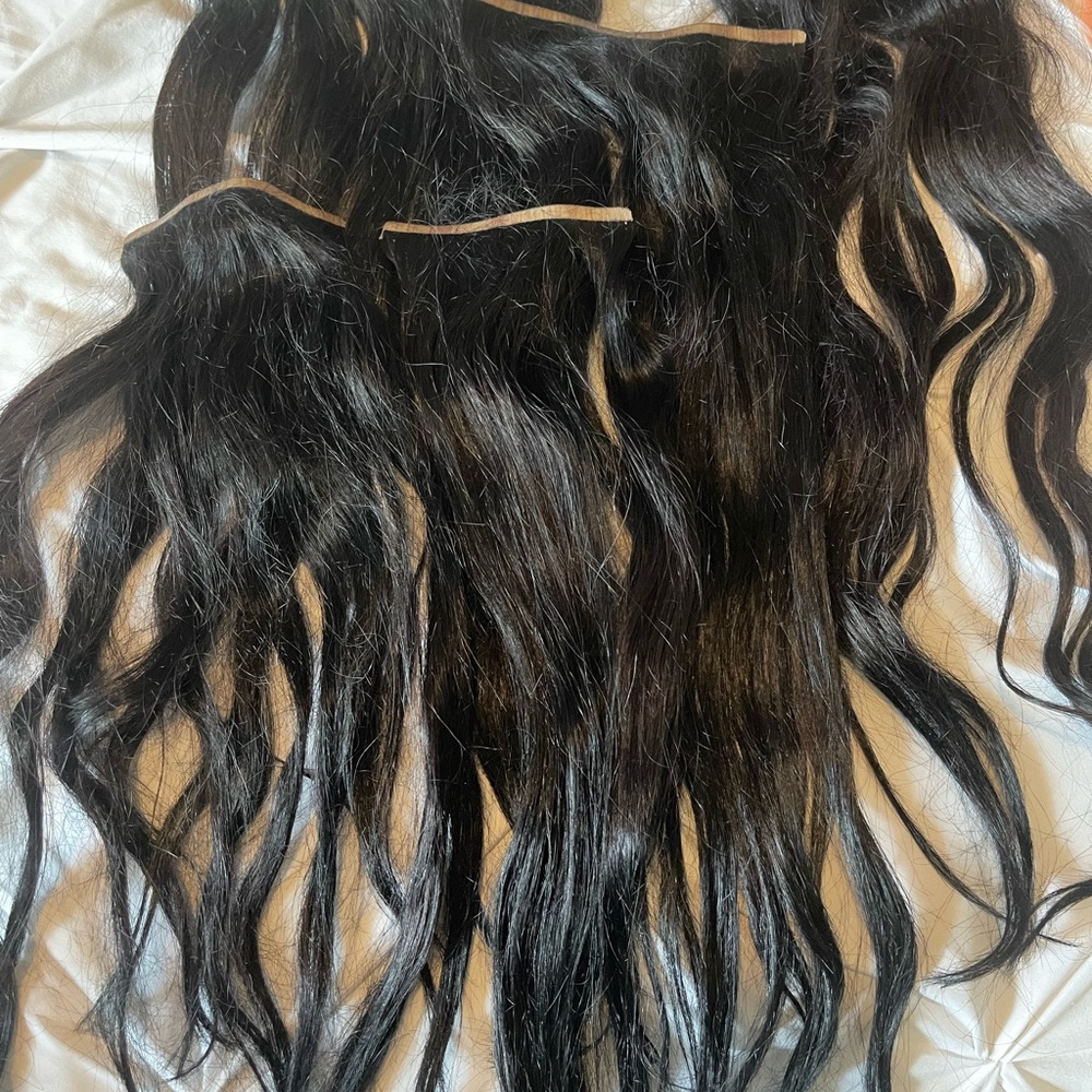 Bellami Hair Clip-in extensions are made with 100% Remy human hair.